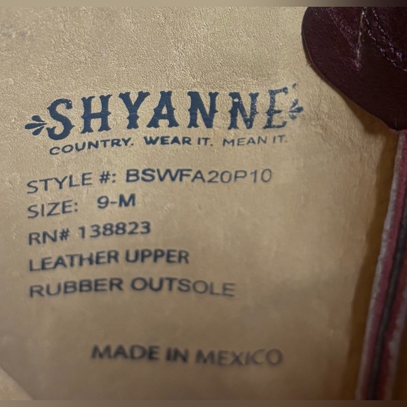 Shyanne Women's Leather Ruby Red Square Toe Heeled Western Cowboy Boots Size: 9M - Picture 7 of 8